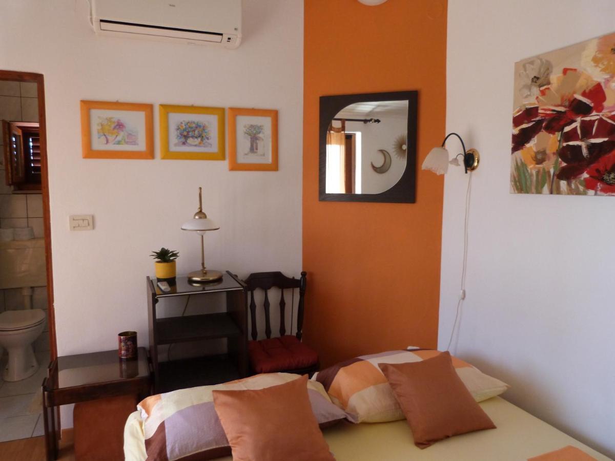 Apartments Eva Sukošan Esterno foto