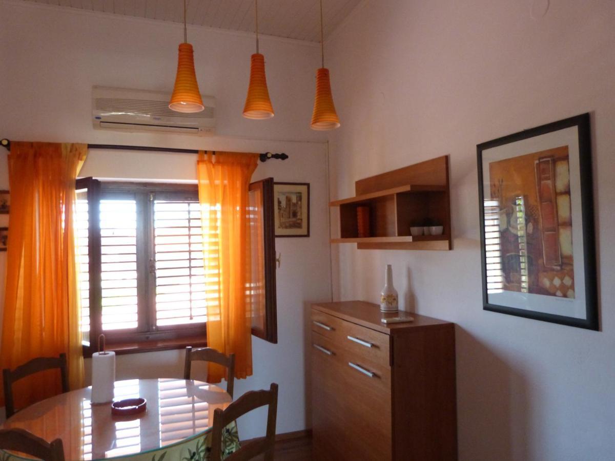 Apartments Eva Sukošan Esterno foto