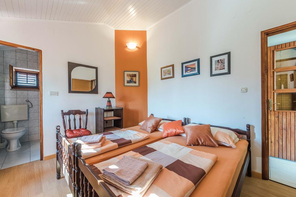 Apartments Eva Sukošan Esterno foto
