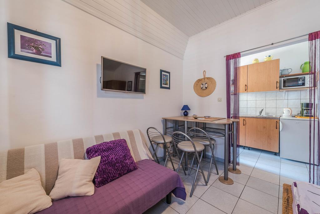Apartments Eva Sukošan Esterno foto