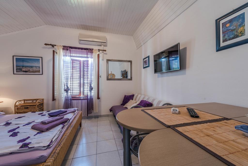Apartments Eva Sukošan Esterno foto